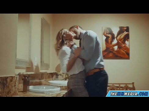 ❤️ Döşlü sarışın sizi ictimai tualetdə aldatdıqda ❌ Anal video az.pornmega.ru ❤